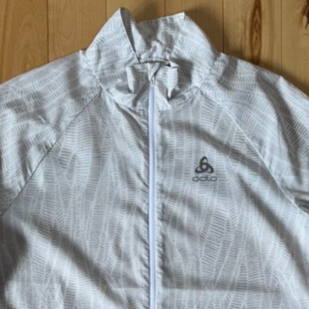 Women's Running Jacket - Picture 2 of 8